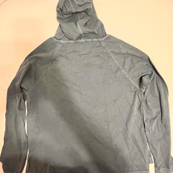 NWT: Women’s OLD NAVY Sweatshirt - Picture 2 of 6